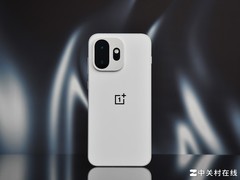 小尺寸手机为什么也需要一块大电池？一加 15T给出了最直接的答案