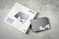 SATA固态硬盘性价比推荐 无需追求速度够用就行