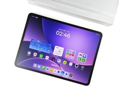 OPPO Pad5发布幸运紫新配色，流光幻影设计引领平板美学新风向