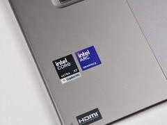 微星尊爵16 Flip AI+ 2026评测：翻转触屏解锁全能生产力