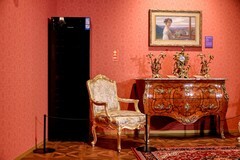 卡萨帝酒柜亮相中奥建交55周年画展