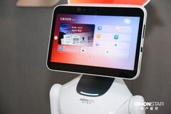 行业首创！猎户星空发布AI Agent服务机器人，机器人版"Agent商店"正式亮相