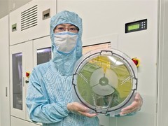 全球首款12英寸碳化硅外延晶片在厦门问世