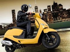 光阳推出复古风KR50踏板，6980元起售续航达300公里