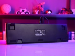 一把键盘，两种形态，微星FORGE GK320、GM330游戏键鼠图赏