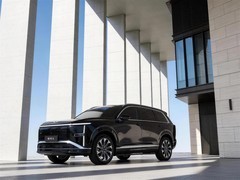 静谧舒享，五菱推出星光L新能源SUV，15万内舒适噪音小