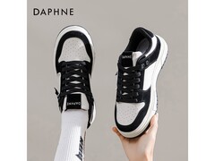 达芙妮女士小白鞋，券后89.9元别错过