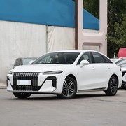 30万内中型三厢车四选一：插混纯电燃油谁更胜一筹？