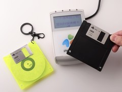 iPass推3.5英寸软盘造型一卡通怀旧设计致敬数字时代起点