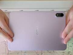 OPPO Pad Mini真机亮相：8.8英寸OLED屏+骁龙8 Gen5，4月发布