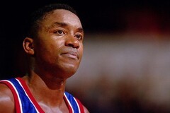 最强NBA：微笑刺客托马斯实战攻略