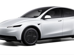 特斯拉回应Model Y标准版车顶设计调整