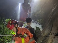 青岛少年山中失联，靠业余无线电获救