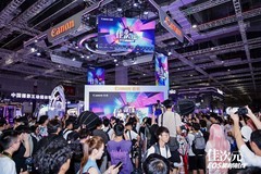 次元破壁 定格热爱！BilibiliWorld2025佳能展台捕捉高光时刻