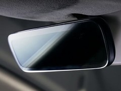 智界R7流媒体后视镜预售开启：窄边超薄设计，支持极端环境与AI清晰成像