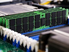 全球存储芯片严重缺货 慧荣科技预警短缺将持续至2027年