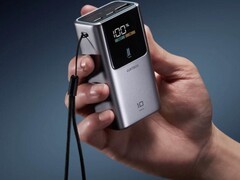 酷态科10号电能棒Mini破价至93.9元，支持55W快充