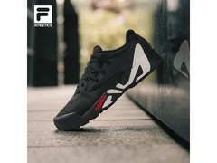 FILA男款综训跑鞋，京东低至347元