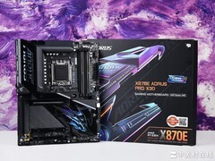 技嘉X870E X3D电竞雕+金士顿D5内存超频实测 猛冲CL28时序