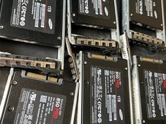 Reddit用户废品堆捡到三星850 Pro SSD，打算全用来装Steam游戏