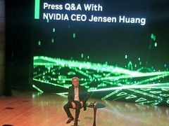 黄仁勋盛赞韩国半导体并推HBM4-HBM97研发