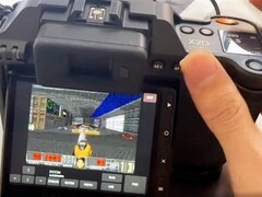哈苏X2D中画幅相机获非官方固件，成功运行毁灭战士并解锁多项新功能
