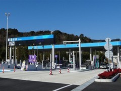 国庆高速免费结束，先下后上成车主理性通行新选择