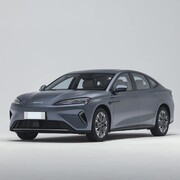 20万内三厢中型轿车推荐：纯电混动经典各有所长