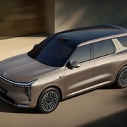 四十万内增程SUV硬核对决：理想L8、岚图FREE、智己LS8谁更胜一筹？