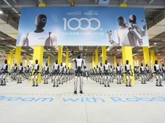 优必选连中两元斩获超1.2亿订单，Walker S2产能突破迈向万台时代