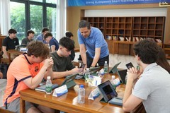 天立国际携手电子科技大学打造智慧课堂，启鸣AI教育应用于国际
