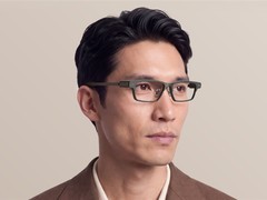 极米发布AI显示眼镜MemoMind One：蔡司镜片+无摄像头+16小时续航