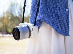 佳能R50V：一台真正为vlog而生的青春专微，让记录回归内容本身