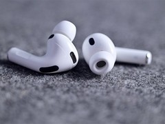 苹果推AirPods测试固件：适配iOS 27，支持自定义均衡器与增强Siri