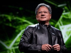 黄仁勋谈AI就业影响：非替代岗位，而是重塑工作方式与能力要求