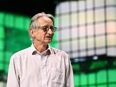 辛顿警示：2026年AI将引发大规模失业