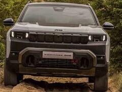 全新Jeep指南者纯电版上市：四驱/长续航双车型亮相，续航最高达674公里