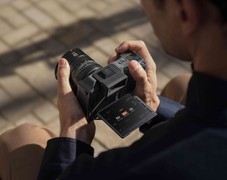 哈苏推出中画幅相机X2D II 100C 、标准变焦镜头XCD 2,8-4/35-100E