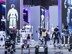 机器人租赁爆发式增长，但人力依赖成规模化瓶颈