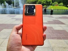 realme GT8 Pro配置曝光：2亿像素潜望长焦+骁龙8 Elite 2旗舰来袭