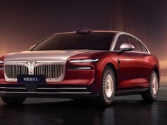 30万新能源混插轿车四强对决：覆盖全场景、智驾、豪华