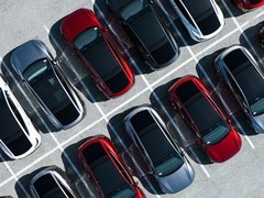 特斯拉2026年Q1交付不及预期致股价下跌，库存升至6.6万辆