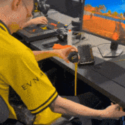 毫秒之间决定胜负：ANTGAMER蚂蚁电竞如何重塑FPS竞技体验？