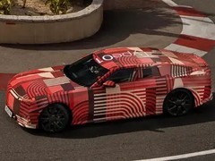 捷豹首款纯电GT车型Type 01将于10月全球首发，三电机输出1015马力