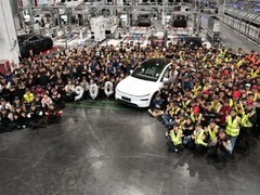 特斯拉第900万辆车下线，上海工厂成全球智造标杆