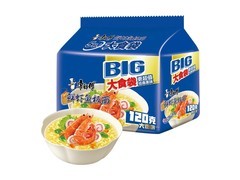 康师傅大食袋鲜虾鱼板面五连包，仅18.9元速来抢！