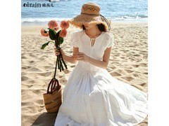 OLRAIN法式绣花收腰连衣裙359元