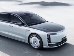 尊界S800累计交付19000辆，连续9个月位居百万豪车销量冠军
