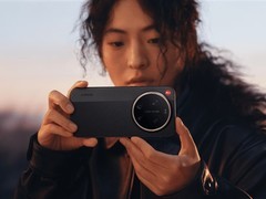 小米17 Ultra晃动异响官方回应：OIS结构致声属正常现象