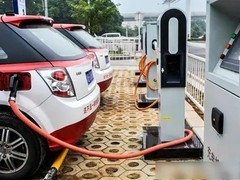 电动车电池养护全攻略：充电、停放与安全详解